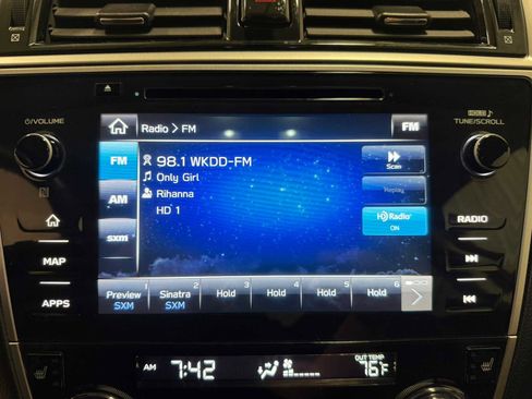 Used 2018 Subaru Outback 2.5i Limited AWD/4WD image 32
