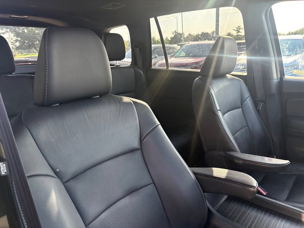 Used 2023 Honda Passport EX-L image 28