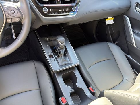 New 2026 Toyota Corolla Cross XLE image 30