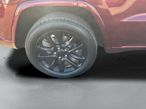 Used 2019 Jeep Grand Cherokee Altitude RWD image 35