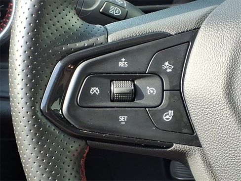 Certified 2024 Chevrolet Trax RS w/ Driver Confidence Package image 24