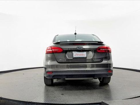 Used 2016 Ford Focus Titanium w/ Titanium Technology Package image 7