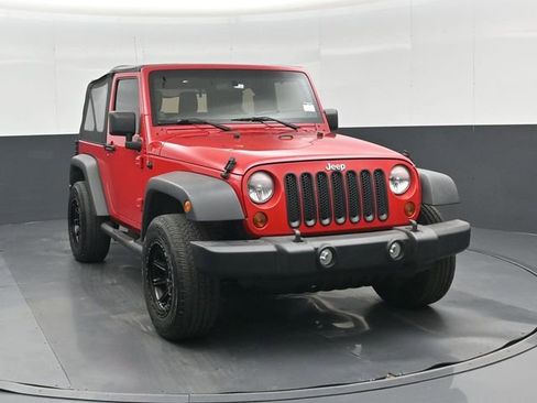 Used 2011 Jeep Wrangler Sport w/ Connectivity Group AWD/4WD image 10