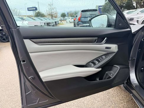 Used 2018 Honda Accord EX-L image 10