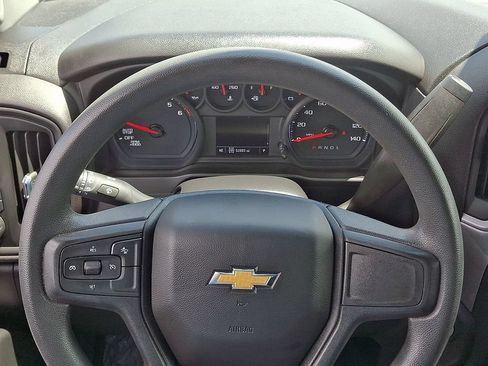 Used 2022 Chevrolet Silverado 1500 Custom AWD/4WD image 19