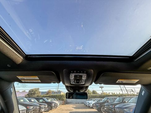 New 2025 Mercedes-Benz GLE 580 4MATIC image 17