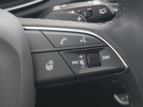 Used 2023 Audi Q5 2.0T Prestige w/ Prestige Package image 27