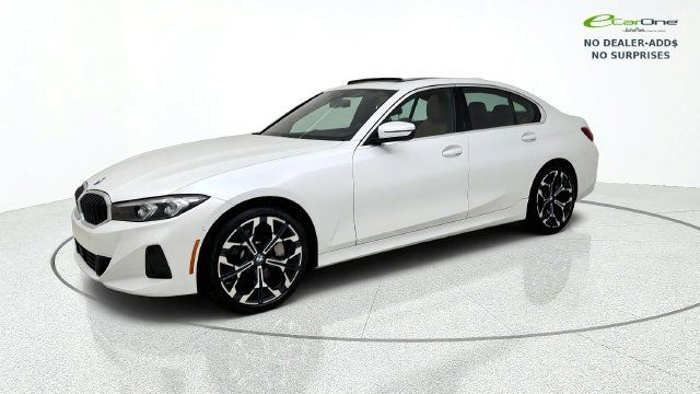 Used 2025 BMW 330i Sedan RWD image 4