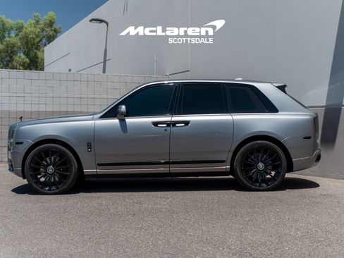 Used 2023 Rolls-Royce Cullinan Black Badge w/ Driver's Package AWD/4WD image 4