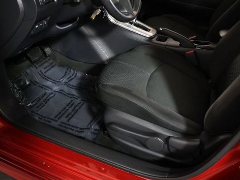 Used 2014 Nissan Sentra SR FWD image 21