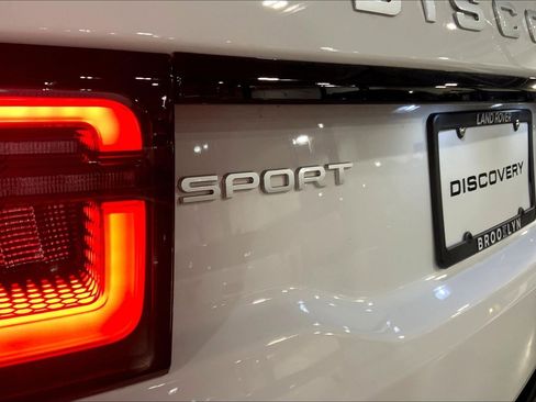 New 2025 Land Rover Discovery Sport S image 15