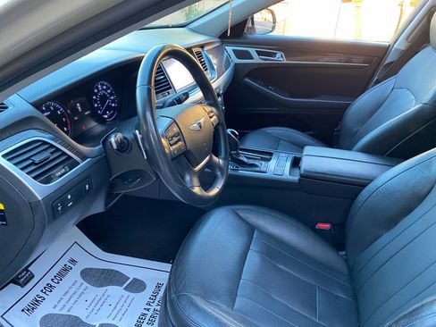 Used 2015 Hyundai Genesis 3.8 image 26