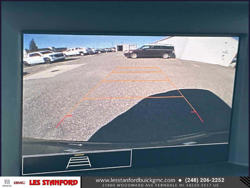 Used 2024 GMC Terrain SLE FWD image 29