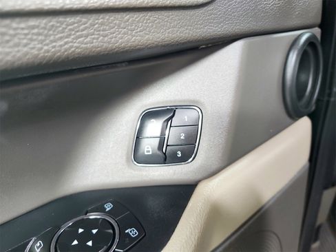 Used 2021 Ford Expedition Max Limited image 21