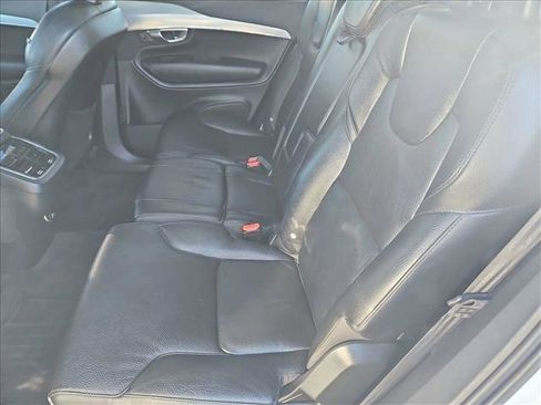 Used 2016 Volvo XC90 T6 Momentum image 20