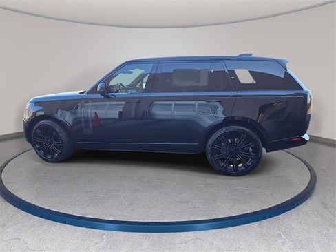 New 2026 Land Rover Range Rover Long Wheelbase SE image 8