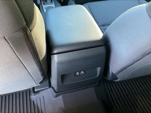 Certified 2026 Nissan Frontier SV w/ All-Weather Content Package AWD/4WD image 32
