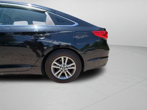 Used 2015 Hyundai Sonata SE w/ Option Group 09 FWD image 30