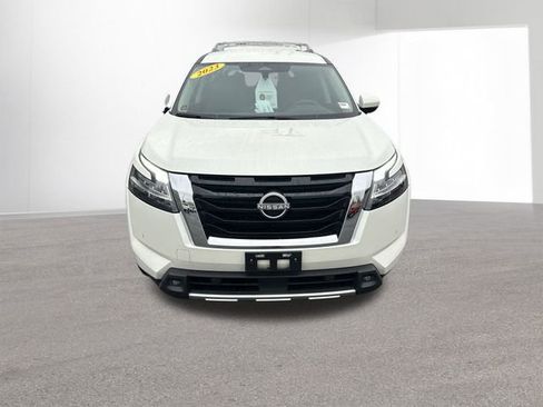 Certified 2023 Nissan Pathfinder SL image 7