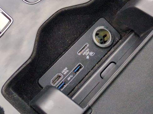 Used 2018 Land Rover Range Rover Long Wheelbase Supercharged image 33