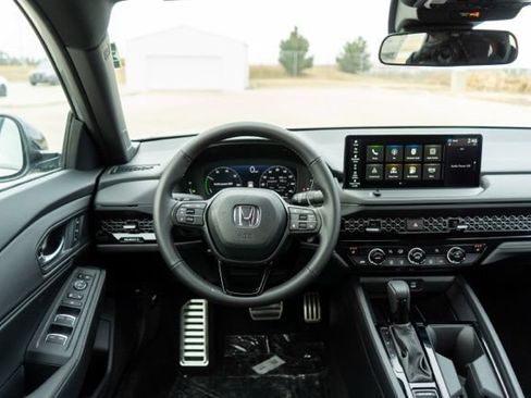 Used 2024 Honda Accord EX-L image 13