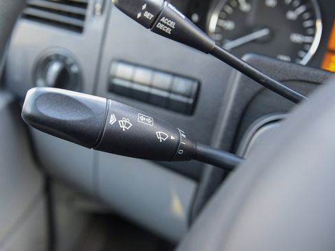 Used 2016 Mercedes-Benz Sprinter 2500 image 20