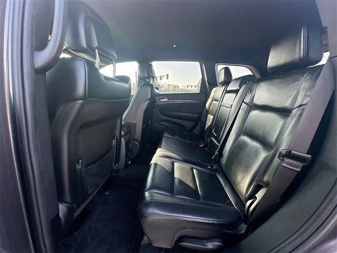 Used 2018 Jeep Grand Cherokee Limited image 17