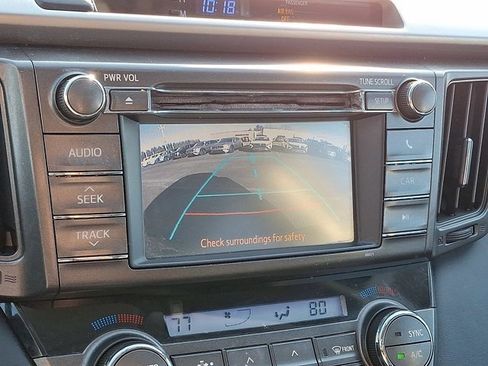 Used 2013 Toyota RAV4 XLE image 24