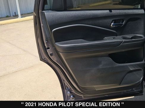 Used 2021 Honda Pilot Special Edition image 19