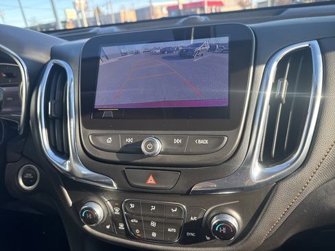 Used 2021 Chevrolet Equinox Premier image 16