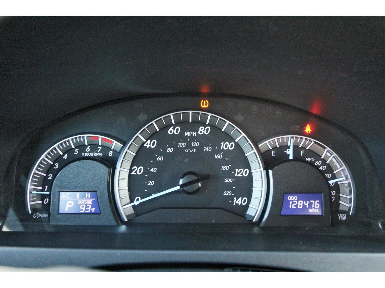 Used 2014 Toyota Camry SE FWD image 16