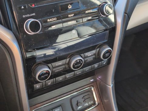 Used 2022 Subaru Ascent Touring image 24