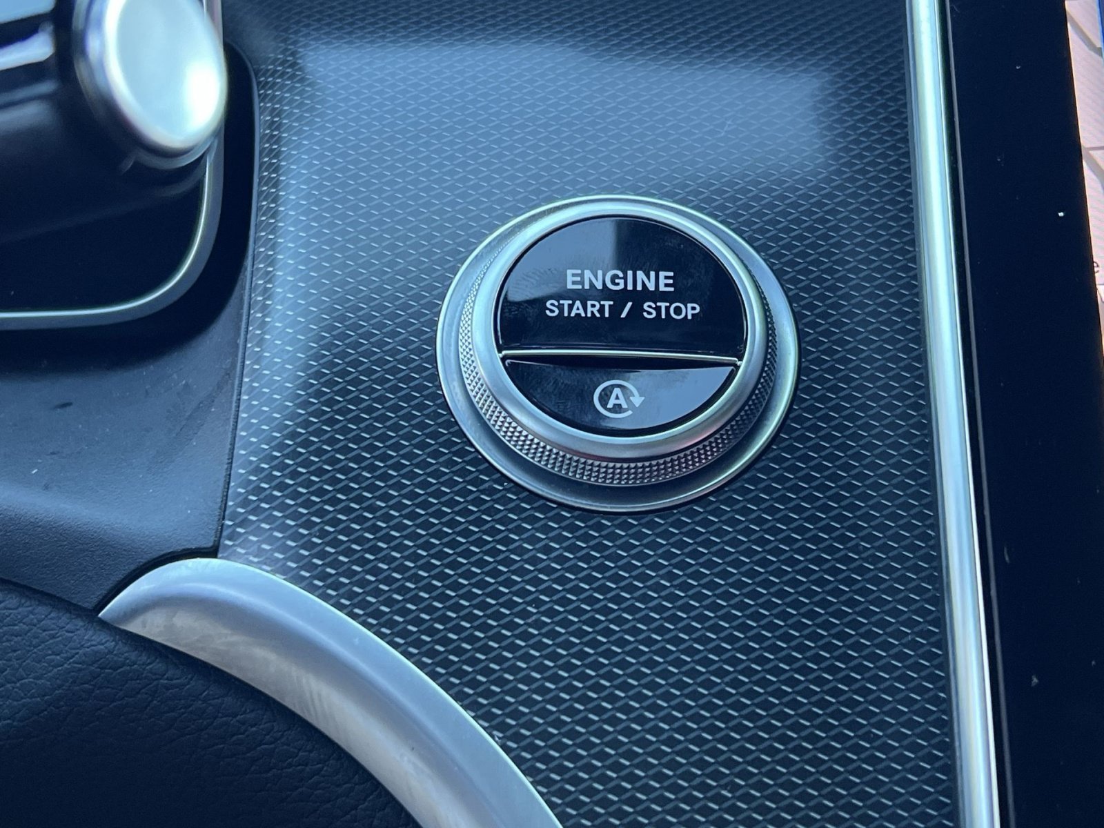 Certified 2024 Mercedes-Benz GLC 300 4MATIC image 38