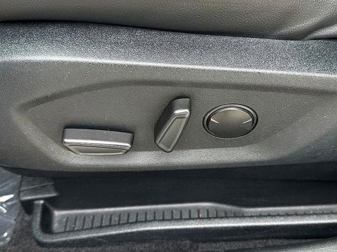 Used 2022 Ford Edge SEL image 18