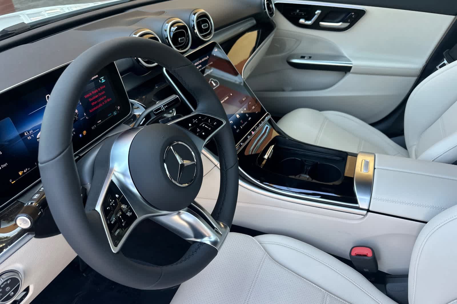 Certified 2026 Mercedes-Benz C 300 4MATIC Sedan image 9