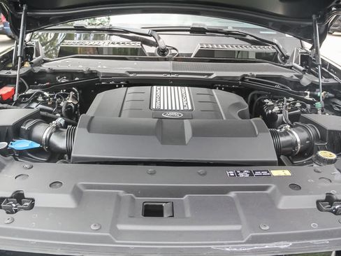 New 2025 Land Rover Defender 110 V8 image 25