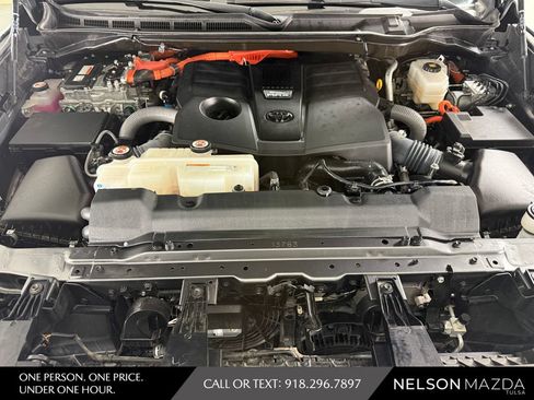 Used 2023 Toyota Tundra Limited AWD/4WD image 49
