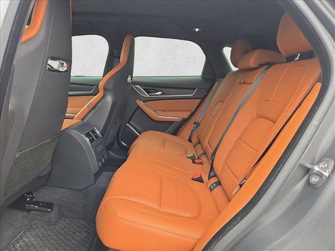 Used 2024 Jaguar F-PACE R-Dynamic S AWD/4WD image 20
