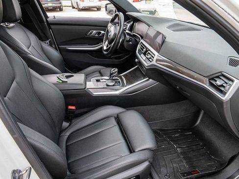 Used 2019 BMW 330i xDrive Sedan w/ Convenience Package image 19