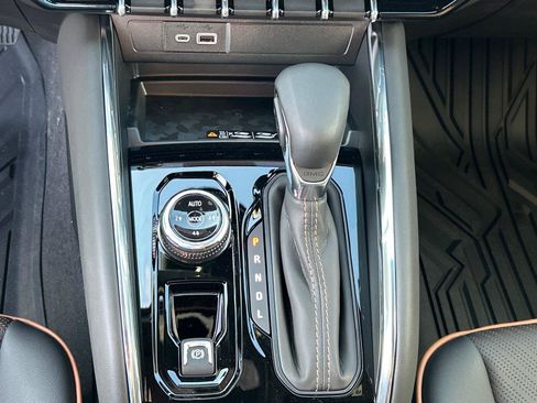 New 2026 GMC Canyon AT4 w/ Nightfall Edition AWD/4WD image 22