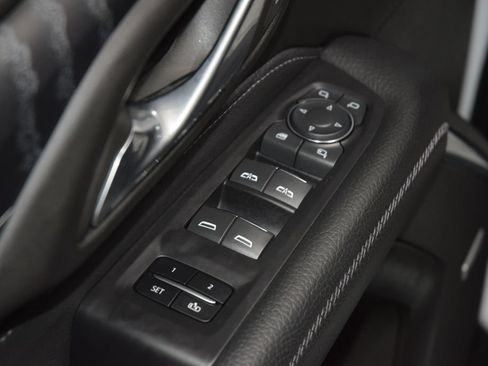 Used 2024 GMC Yukon XL Denali AWD/4WD image 51