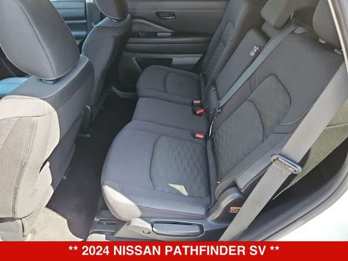 Used 2024 Nissan Pathfinder SV FWD image 17