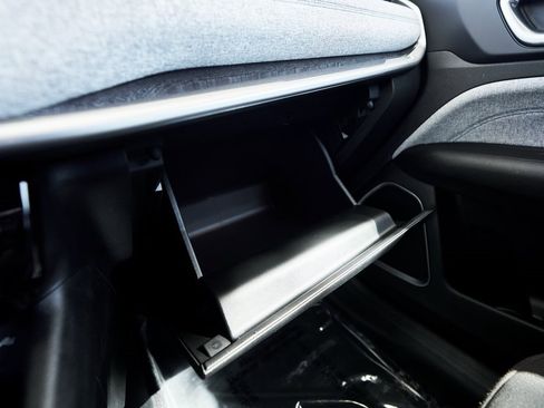 Used 2023 Jeep Compass Sport image 53