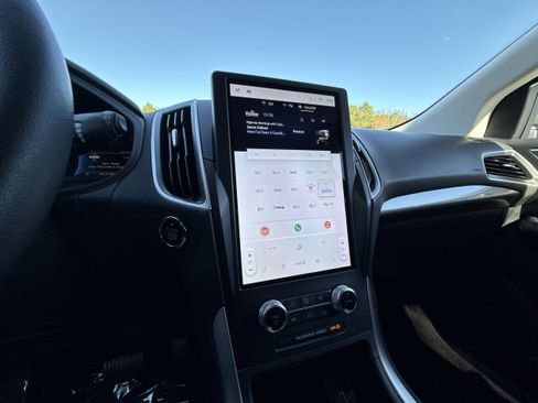 Certified 2024 Ford Edge SEL w/ Convenience Package image 17