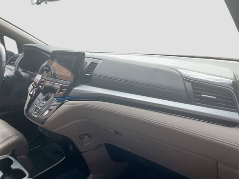 Used 2022 Honda Odyssey Touring image 32