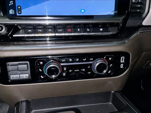 Used 2023 Chevrolet Silverado 1500 LTZ w/ LTZ Premium Texas Edition AWD/4WD image 31