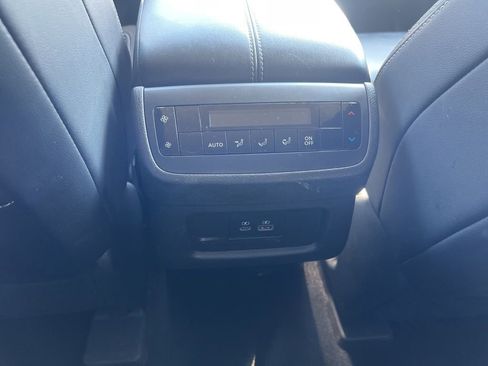 Used 2022 Nissan Pathfinder SL image 26