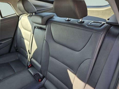 Used 2020 Hyundai Ioniq Limited image 28