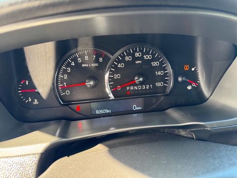 Used 2010 Cadillac DTS Luxury image 15