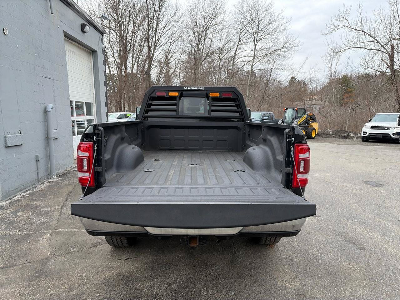 Used 2024 RAM 3500 Limited AWD/4WD image 8